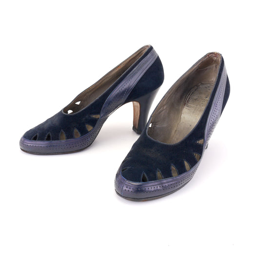 Late 30s or early 40s Navy Pumps By Adderley UK 4