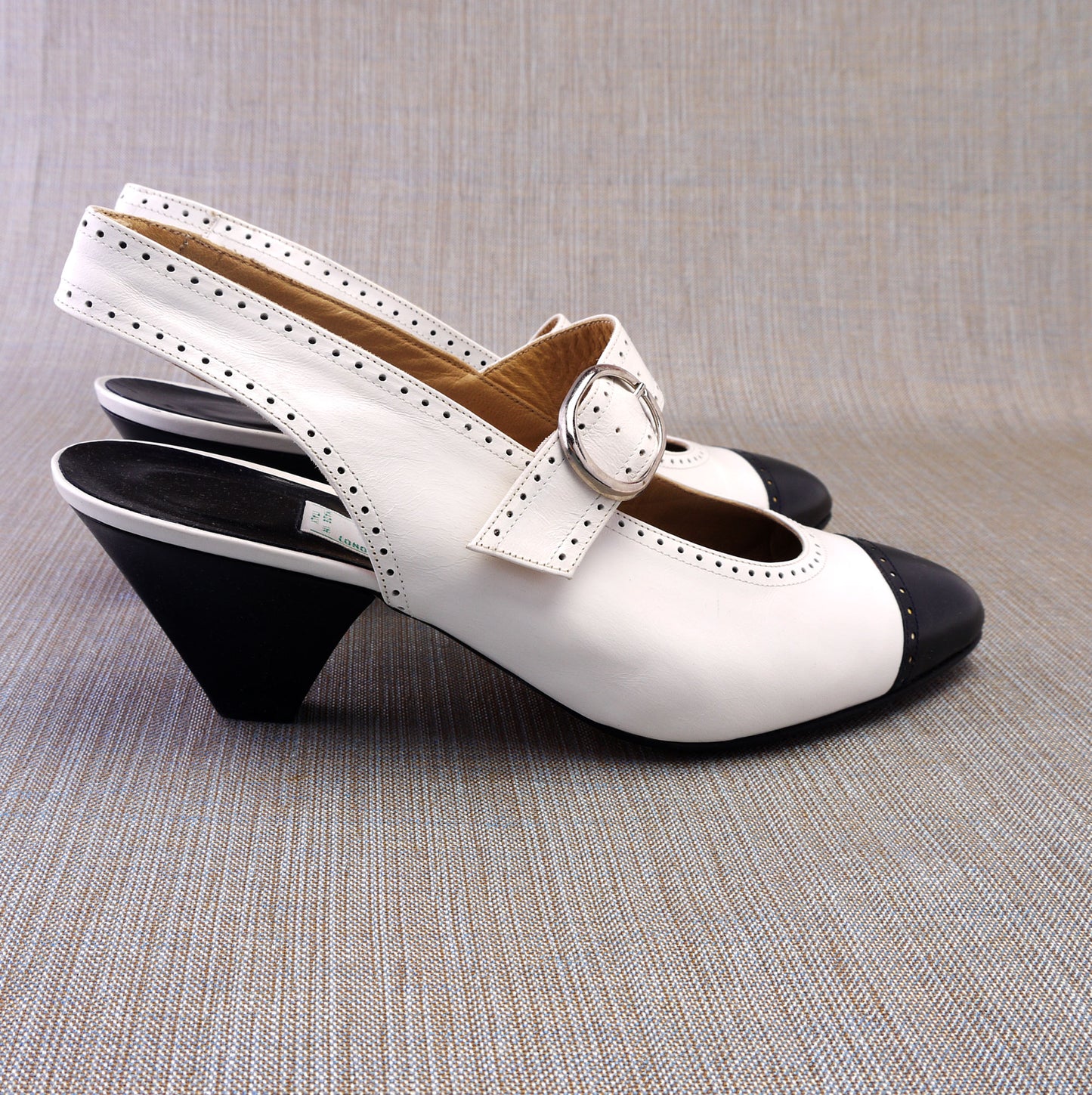 Bertie 80s UNWORN Spectator Slingbacks UK 6.5