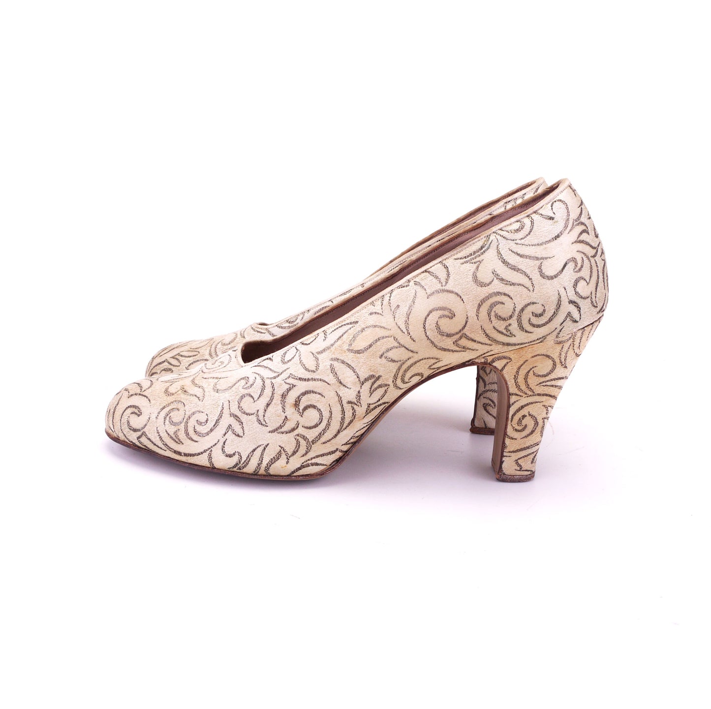 1940s White & Silver Brocade CC41 Pumps UK 5