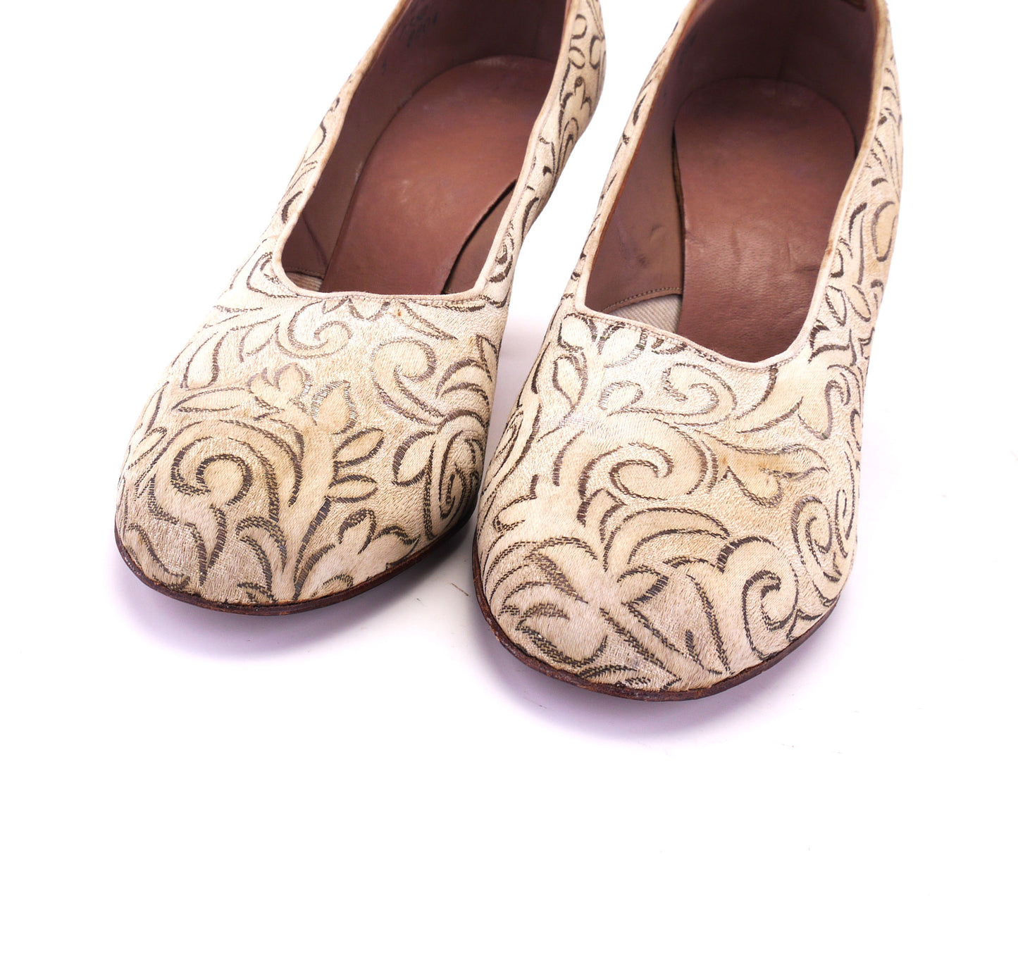1940s White & Silver Brocade CC41 Pumps UK 5