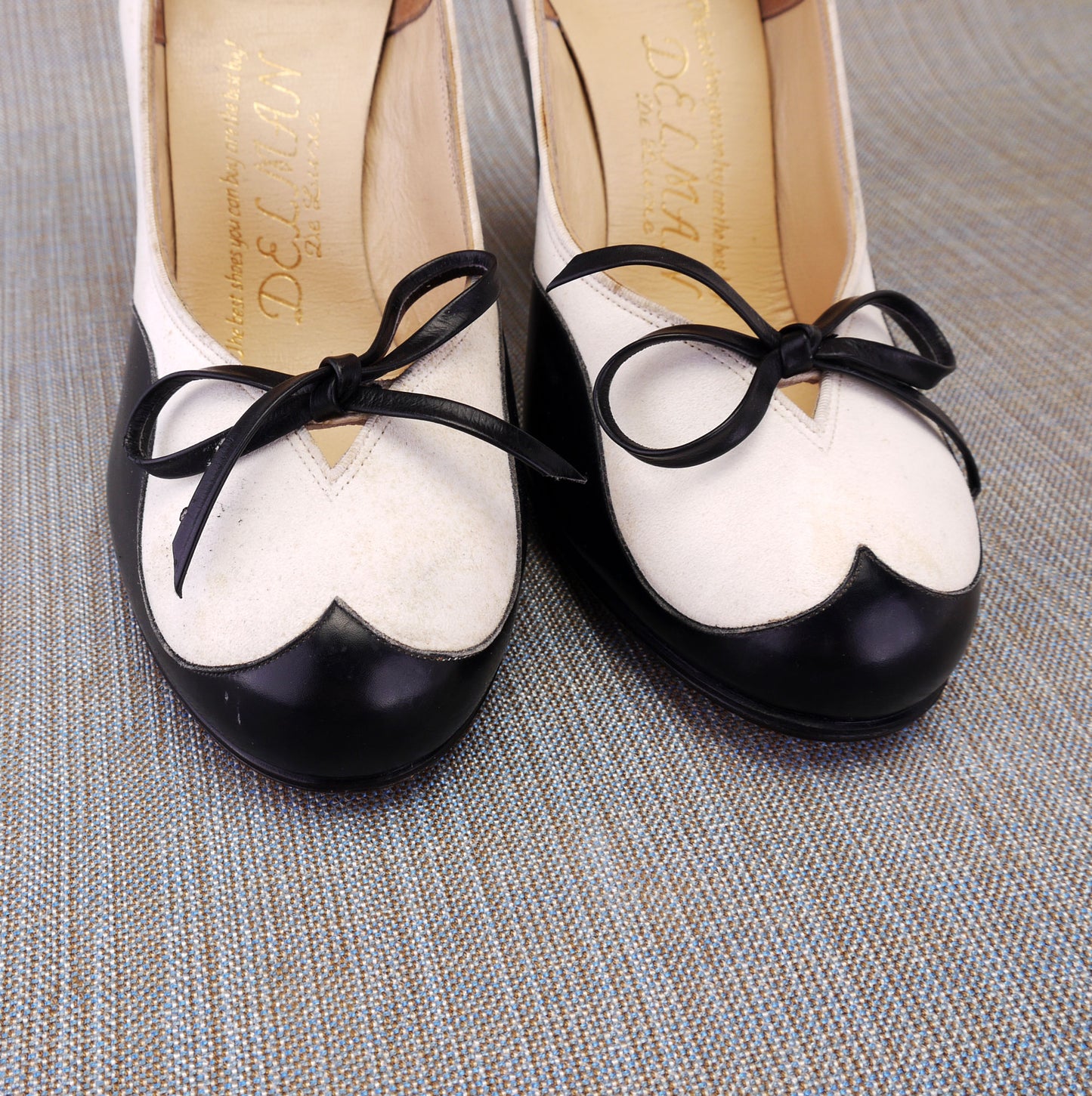 Stunning Unworn Delman 1950s Spectator Pumps UK 1.5