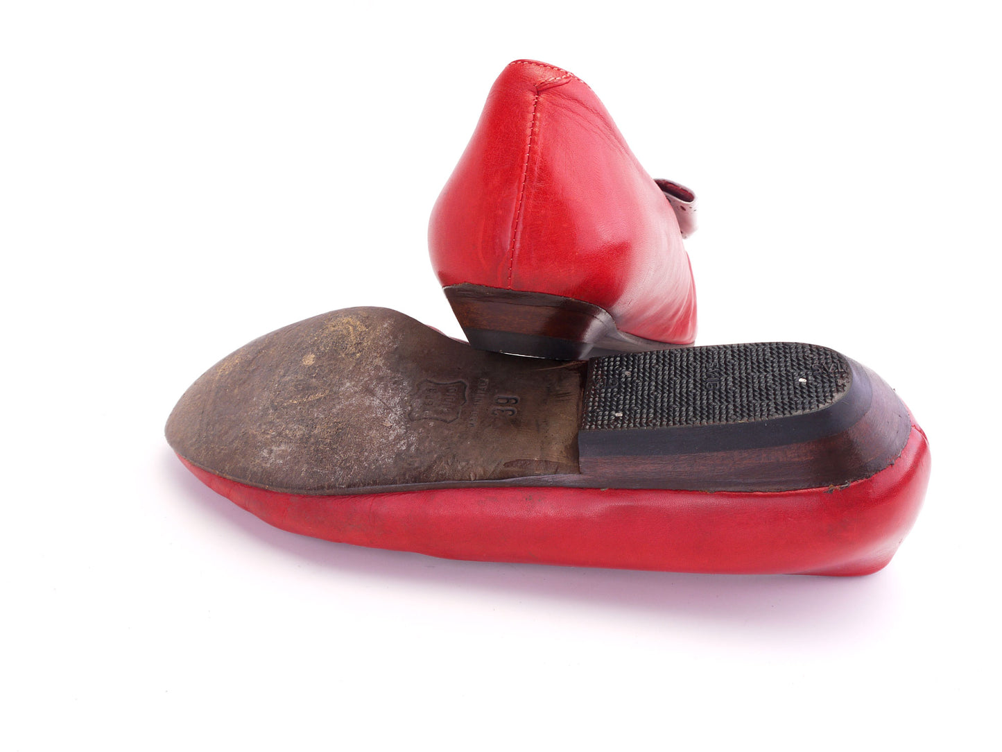1980s Flat Red Pumps with White Leather Bow by Duo UK 6