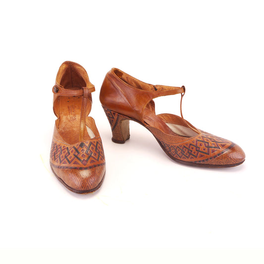 1920s French Tooled Leather T Bar shoes UK 4
