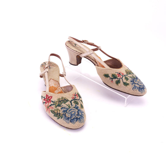 1950s Beige Needlepoint Floral Slippers by Leroux UK 6.5