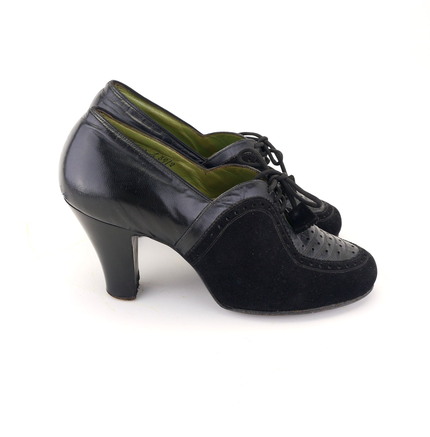 Early 1940s Black Lace Ups By Lotus UK 3.5
