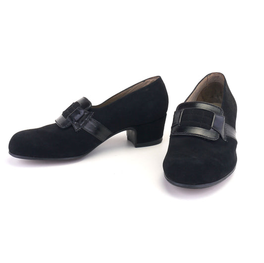 1940s Unworn Black Suede Pumps by Recta UK 5
