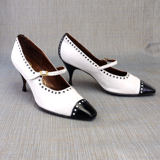Fab 1960s Black & White Stilettos by Saguatti UK 3.5