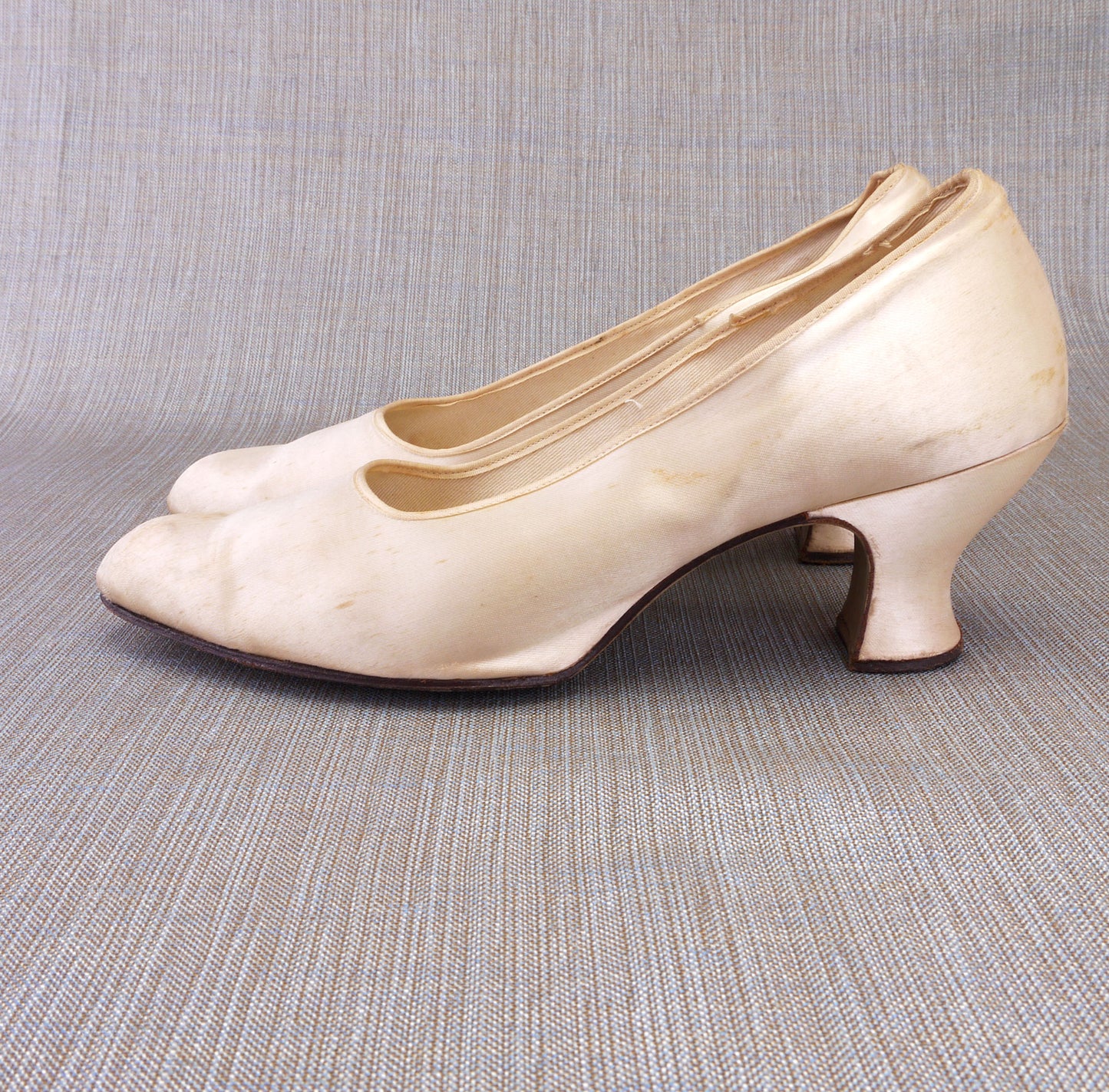 1930s Ivory Satin Wedding Shoes Pumps UK 5