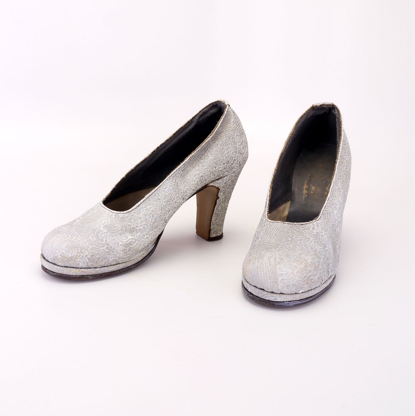 1940s Silvery White Platform Pumps UK 5.5