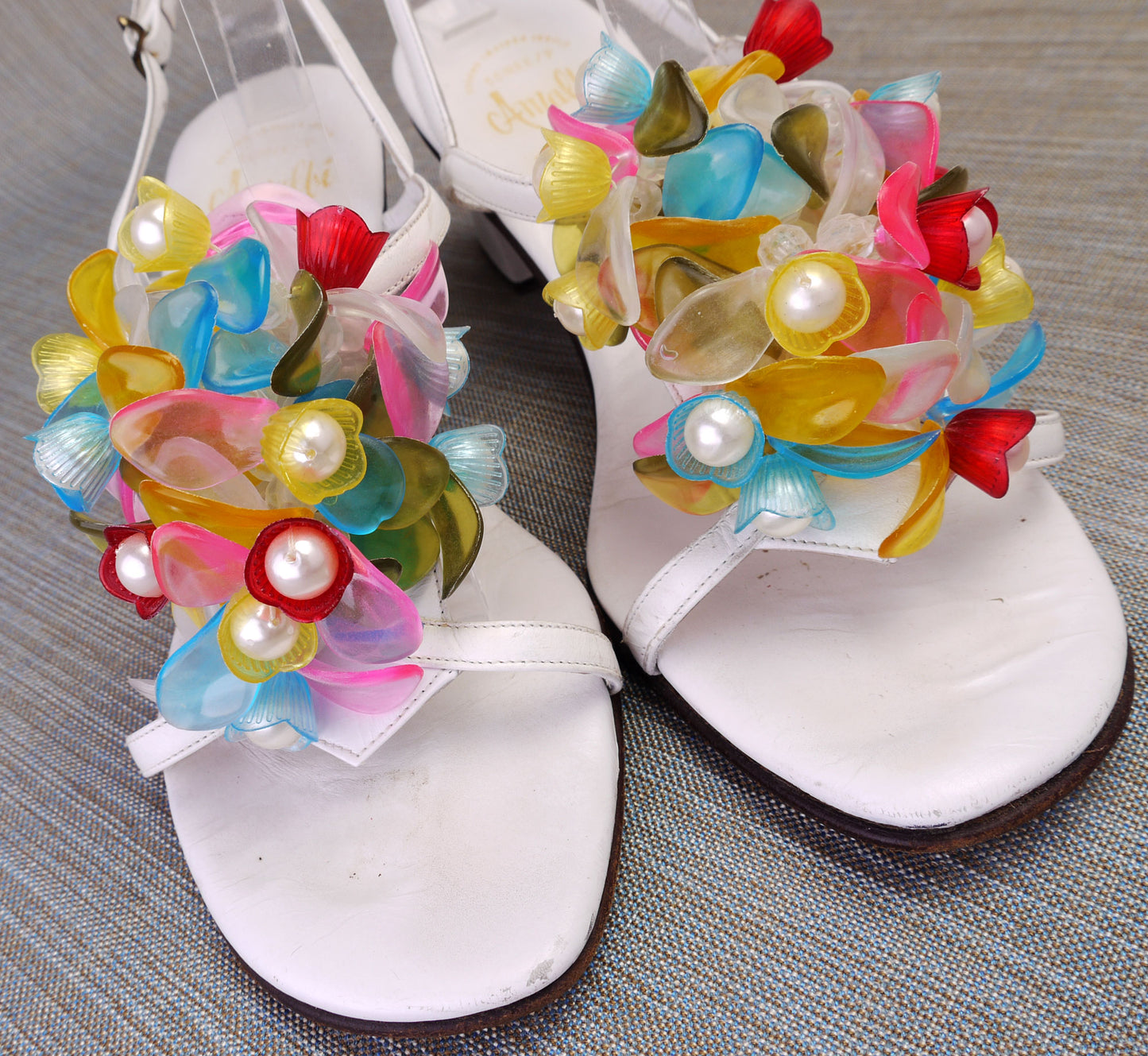 1970s Amalfi Beach Sandals with Plastic Flowers UK 6