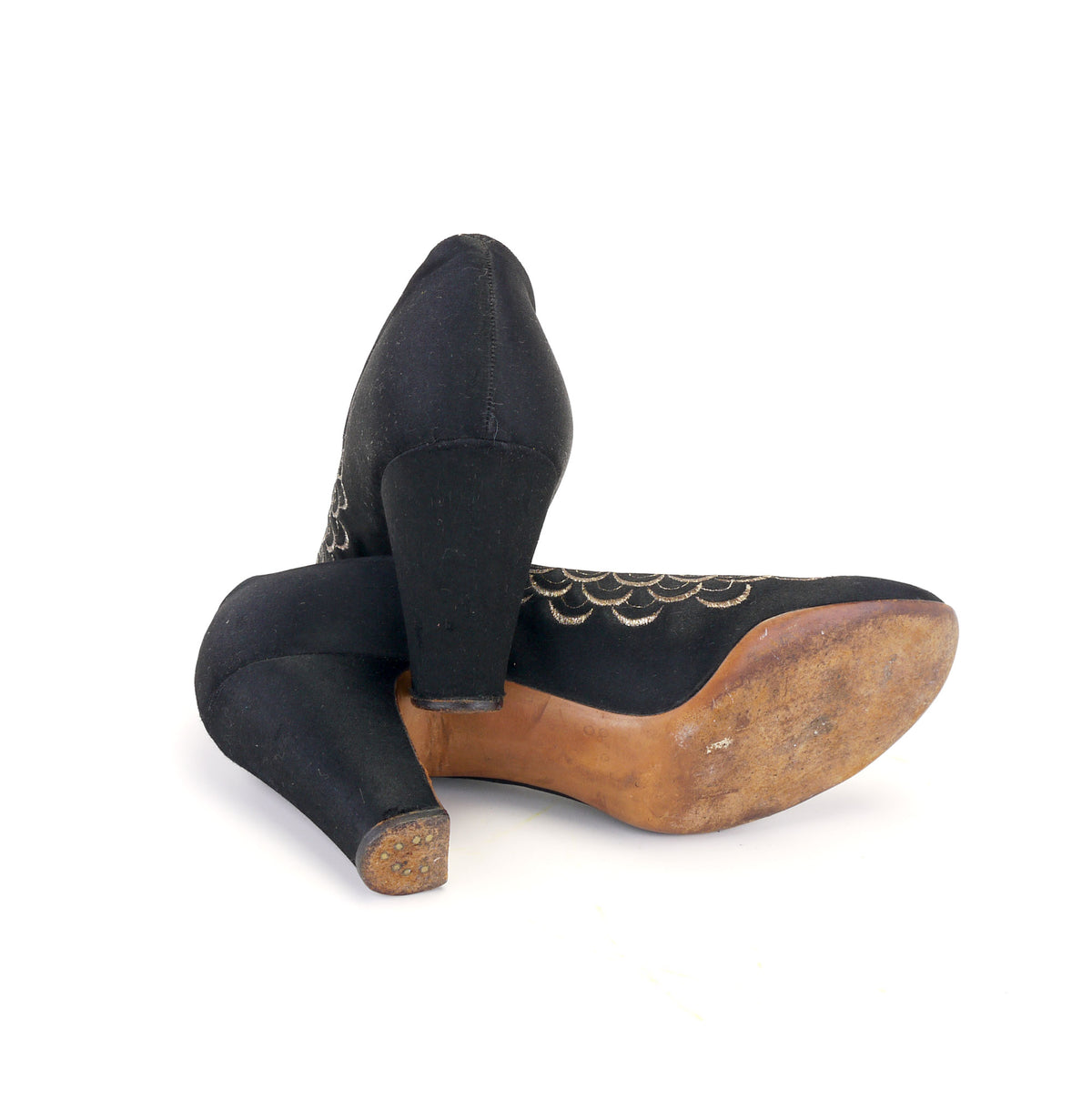 1940s Embroidered Black Silk Pumps by Binns UK 3.5