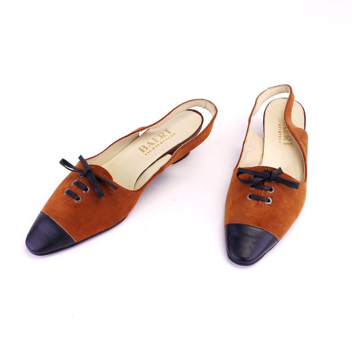 1960s Unworn Tan & Black Flat Slingbacks by Baert UK 6.5