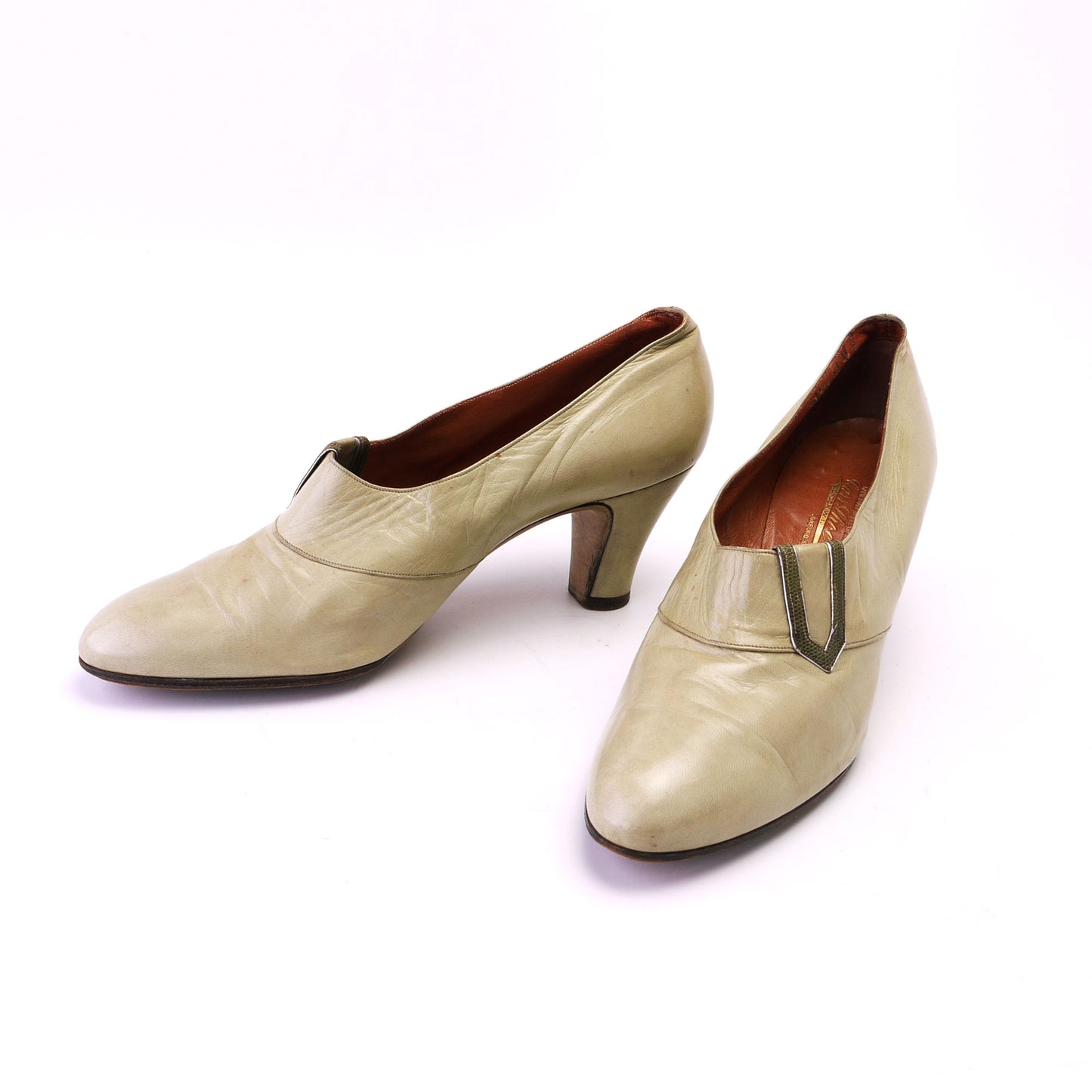 1930s Pale Apple Green Pumps by Carr Shoe Co UK 7