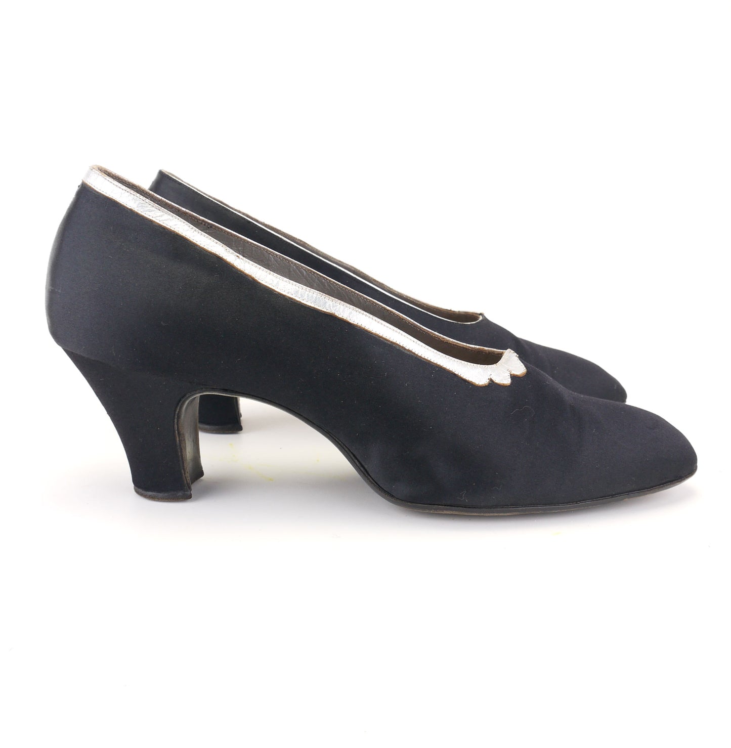 1930s Black Silk Art Deco Pumps UK 7