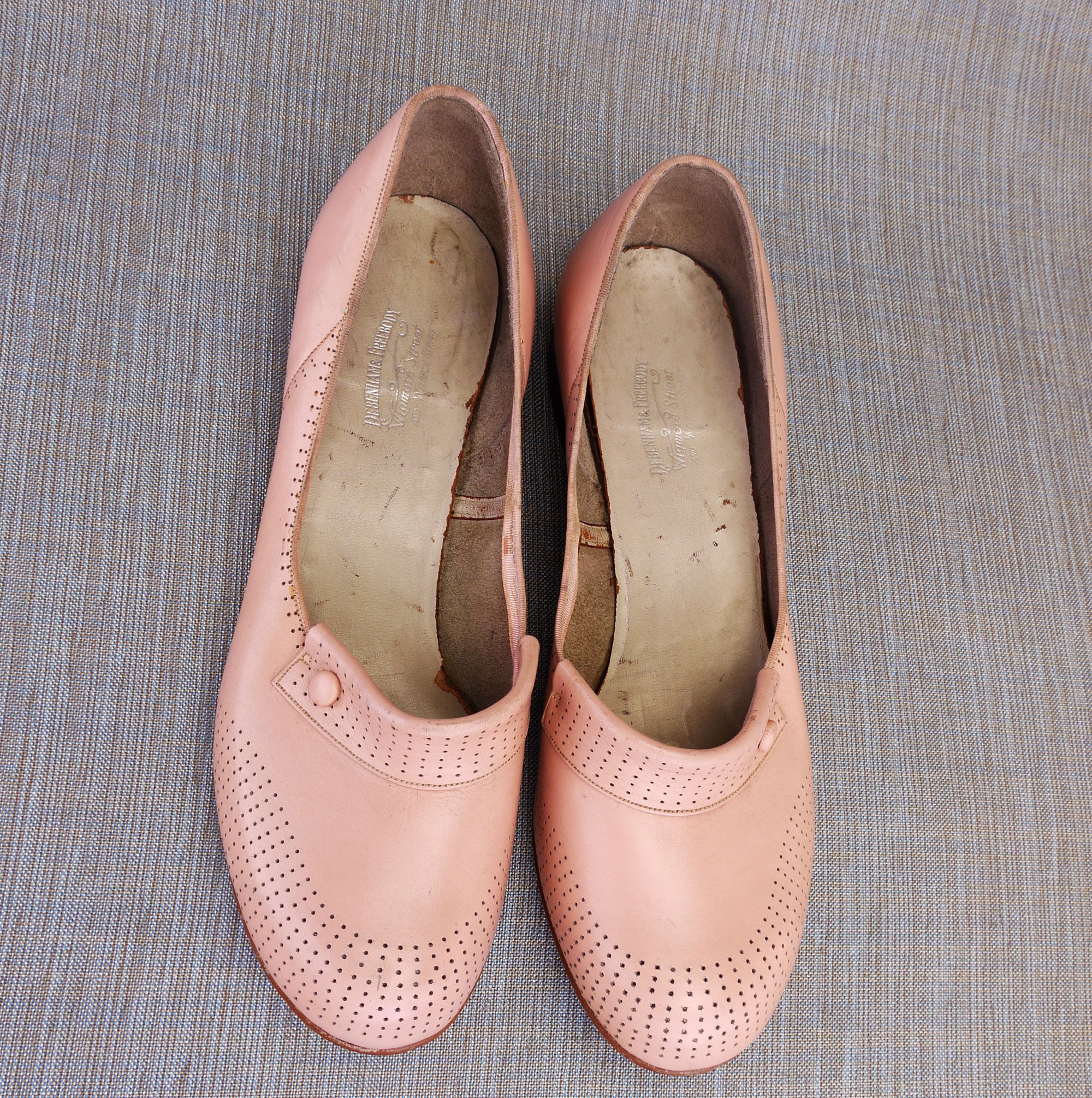 1950s Pale Pink Flat Pumps by Debenhams UK 7.5 Wide Fashion At Your Feet