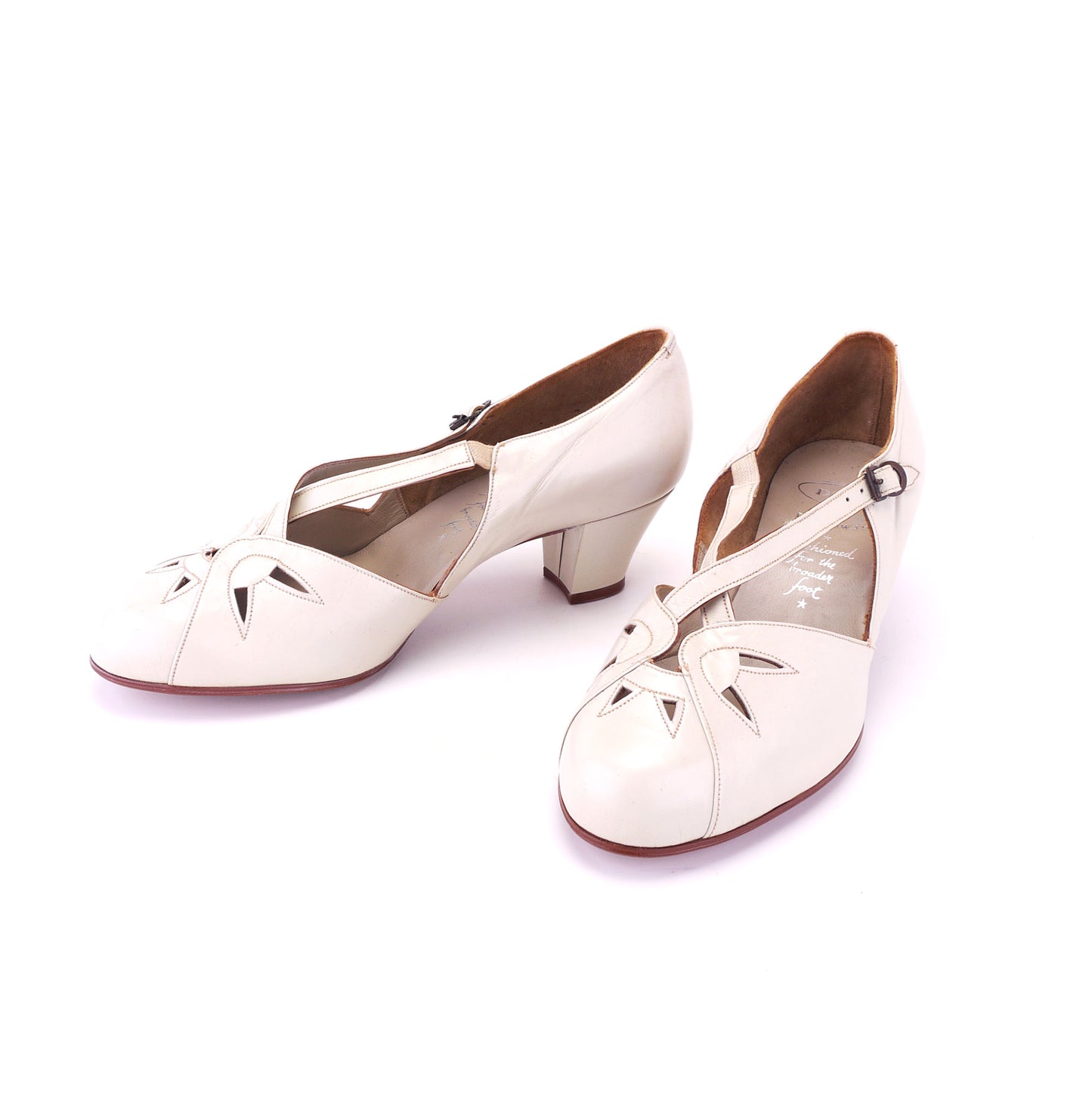 1950s Deadstock Diana Wide Fit Beige Shoes UK 5.5