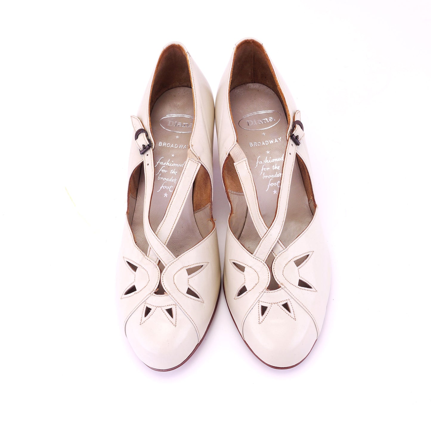 1950s Deadstock Diana Wide Fit Beige Shoes UK 5.5