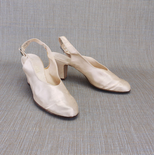 1930s White Silk Slingbacks by Dolcis UK 4.5