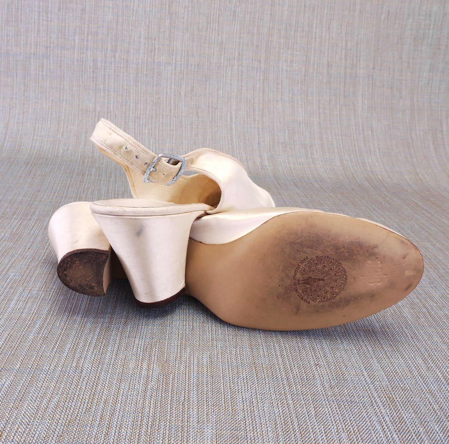 1930s White Silk Slingbacks by Dolcis UK 4.5