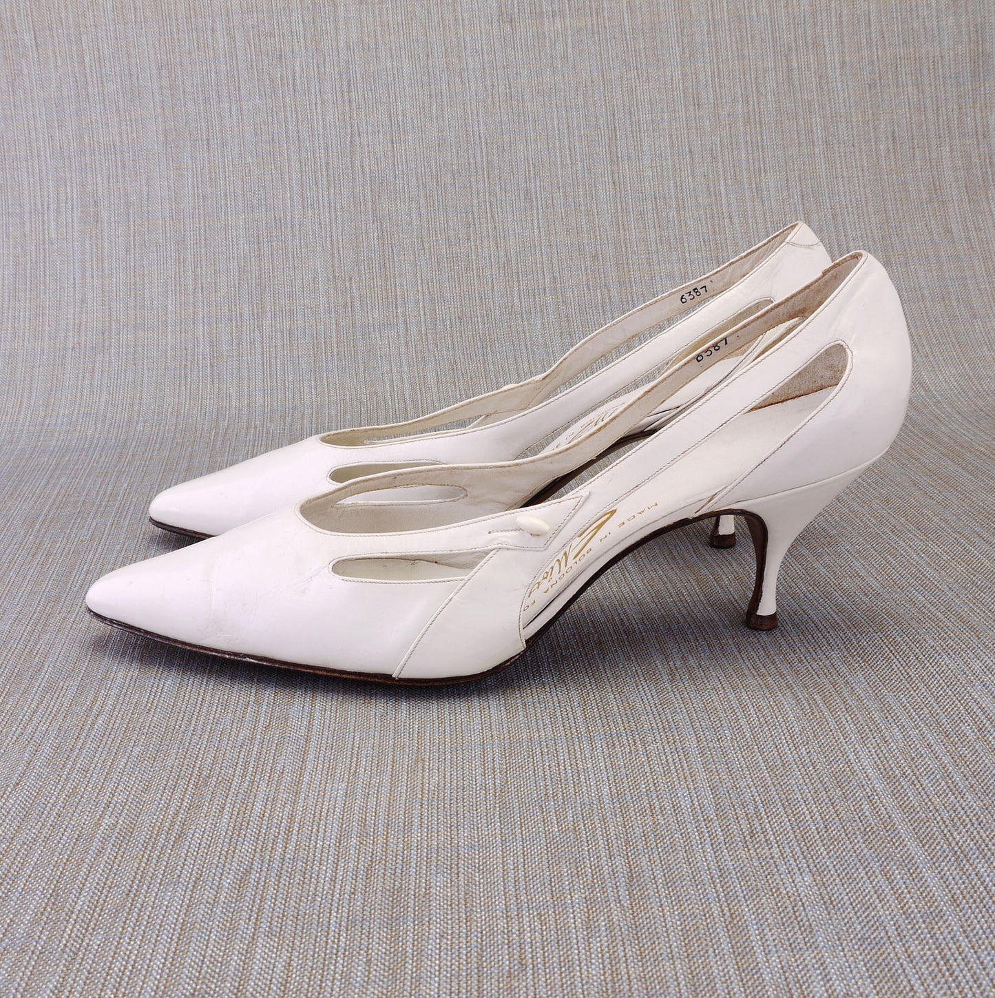 1960s Unworn Italian White Stilettos by Elliott UK 5.5