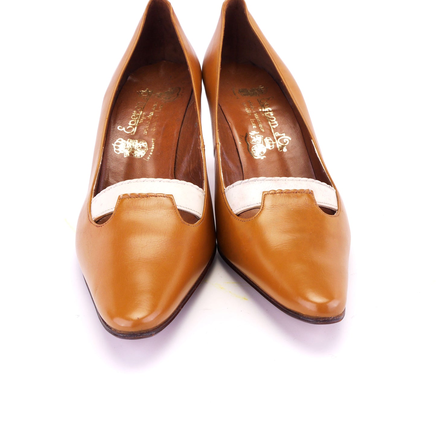 1960s Tan & White Stiletto Pumps by Eperon D'Or UK 8
