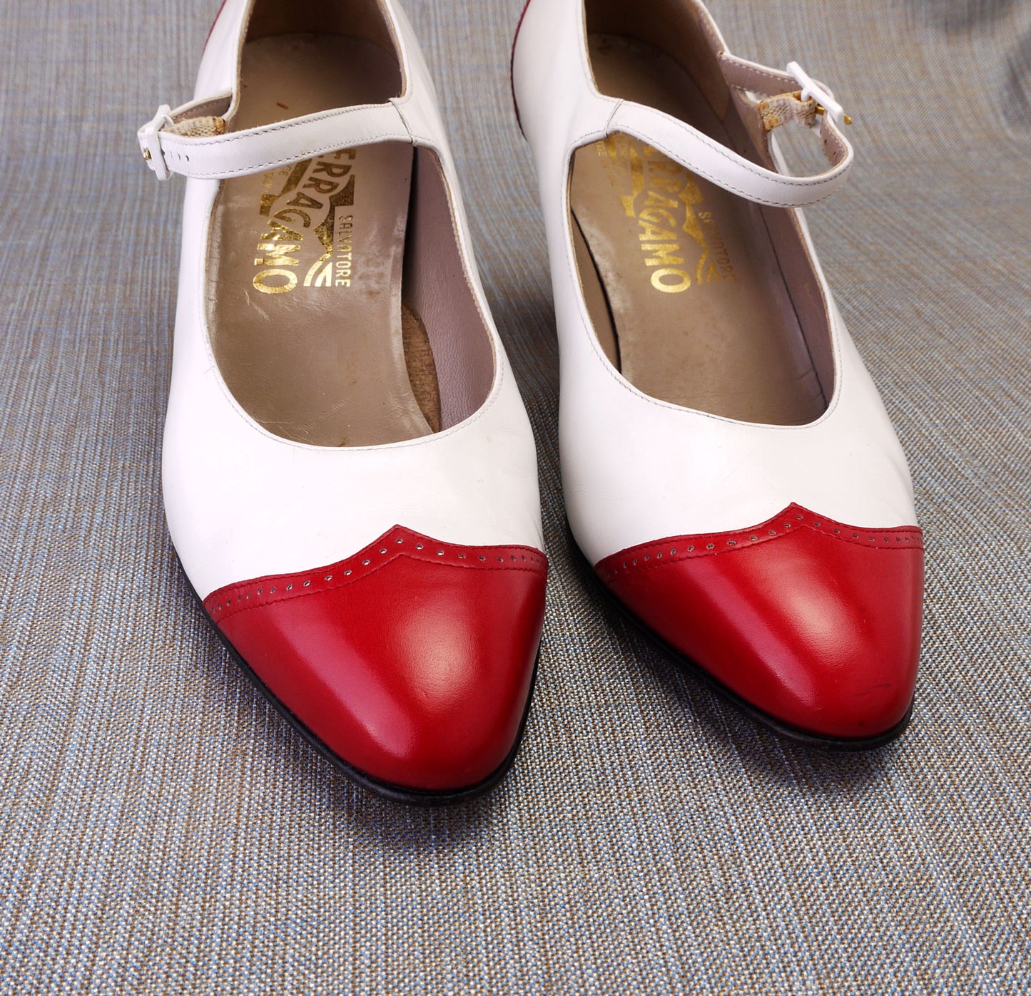 Ferragamo 1980s Red & White Spectators UK 4.5