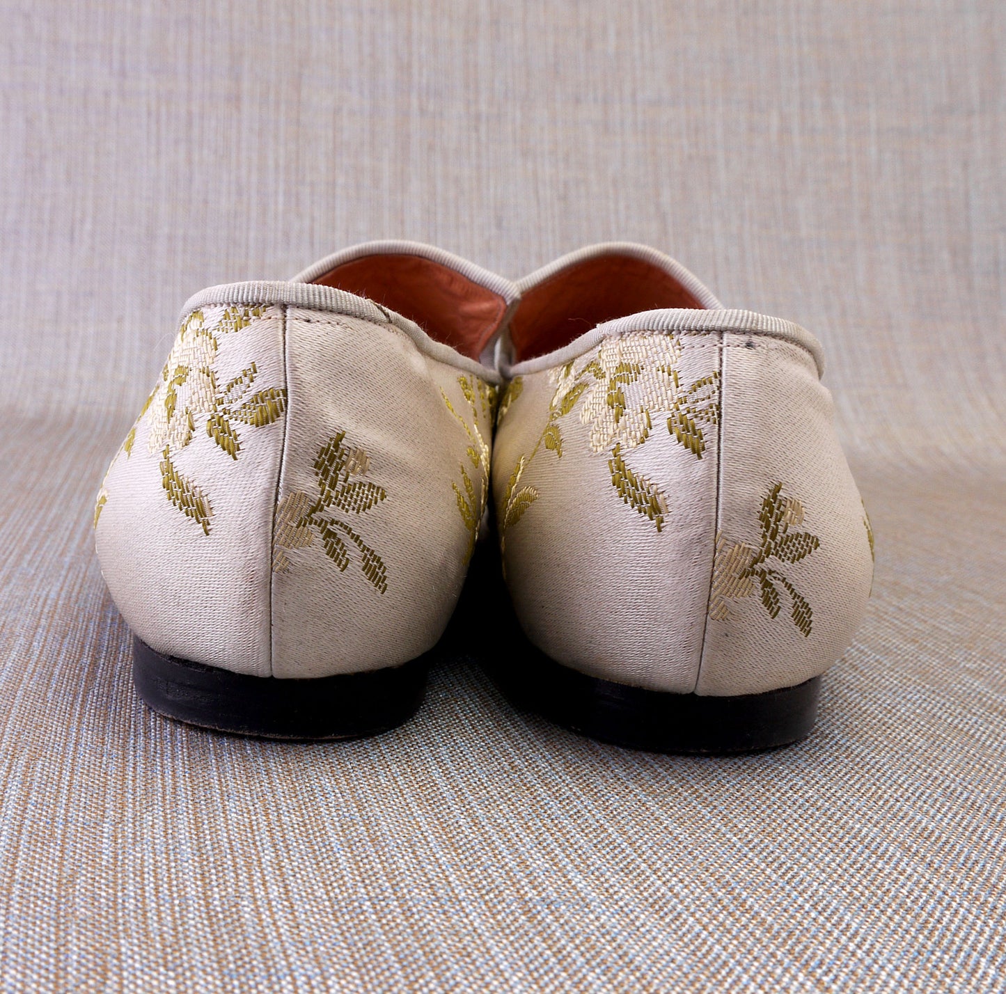 Johnny Moke White & Pink Brocade Slip On Flats UK 6