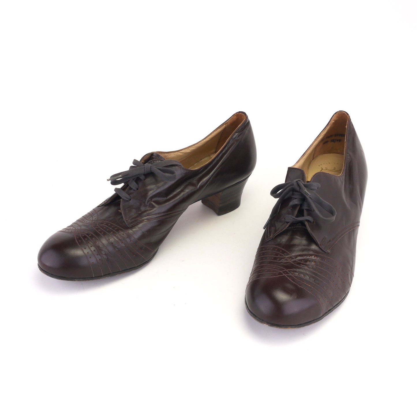 1950s Lotus Wide Fit Brown Walking shoes UK 7