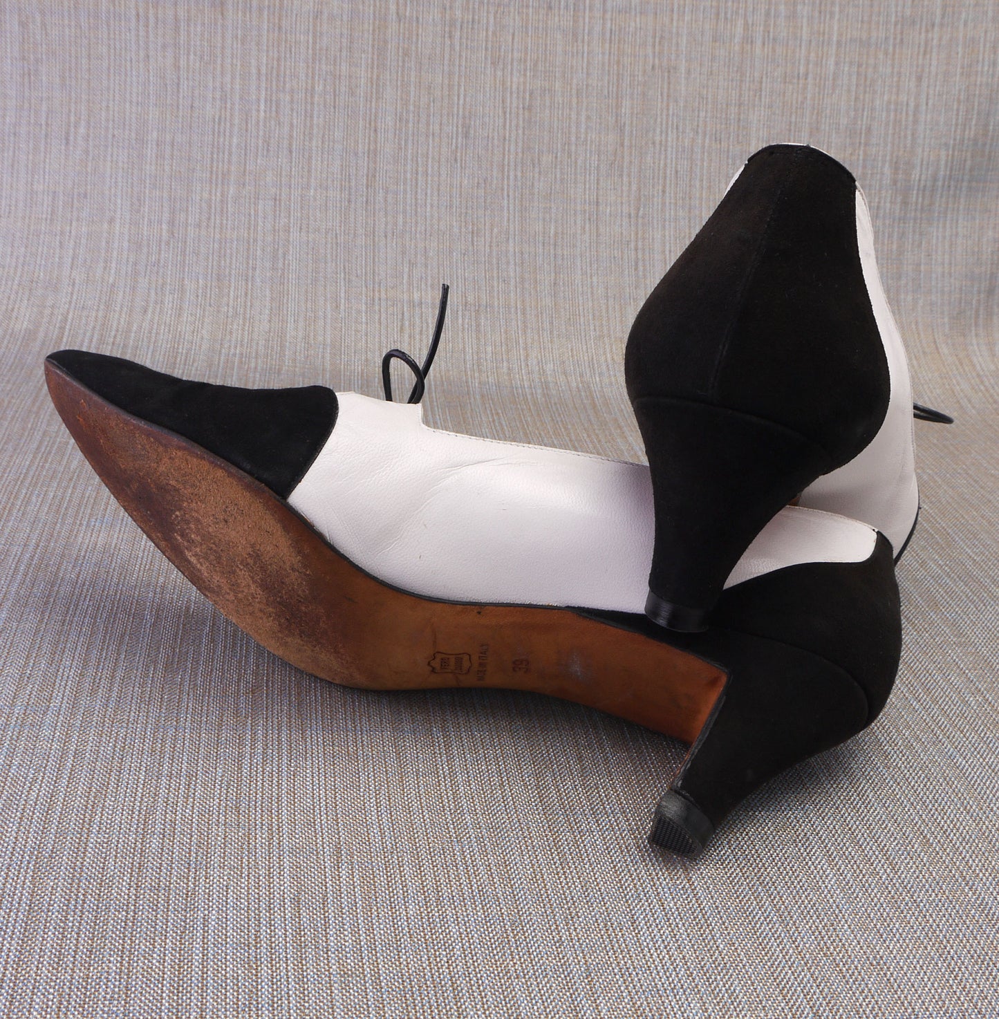 90s Manolo Blahnik Neo Mod Black & White Pumps UK 6