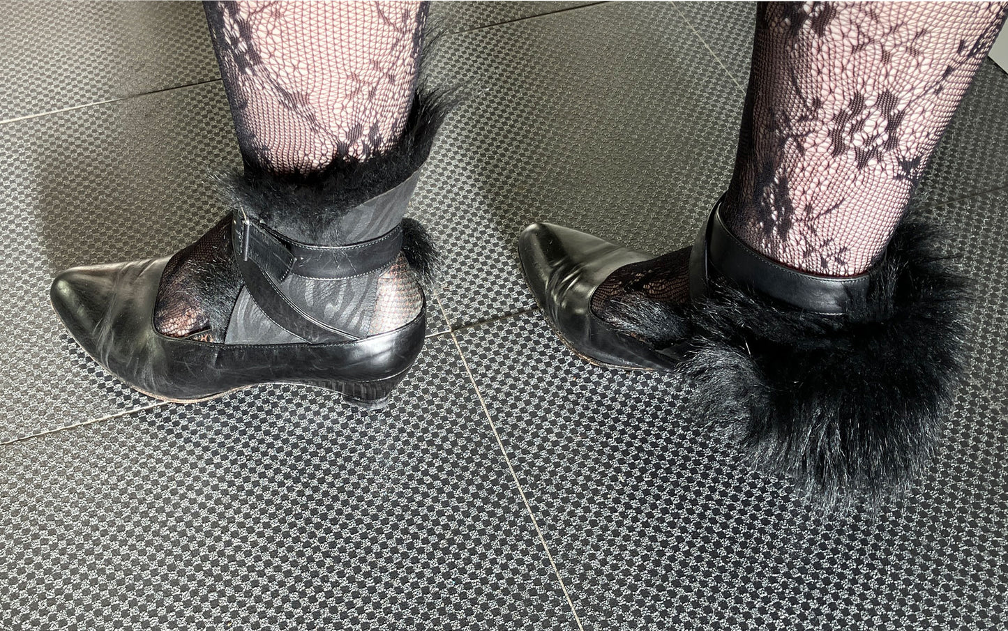 1980s Mary Popps Strappy Pumps wth Faux Fur Collar UK 5.5