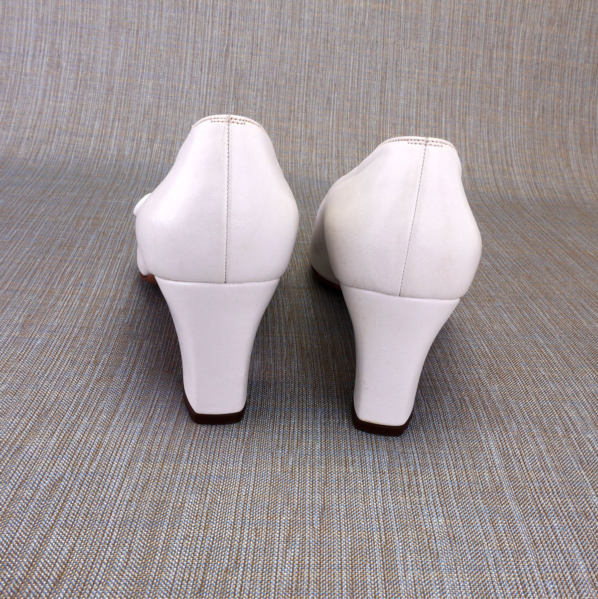 1960s Deadstock White Mary Jane Shoes by Miss Rayne UK 5