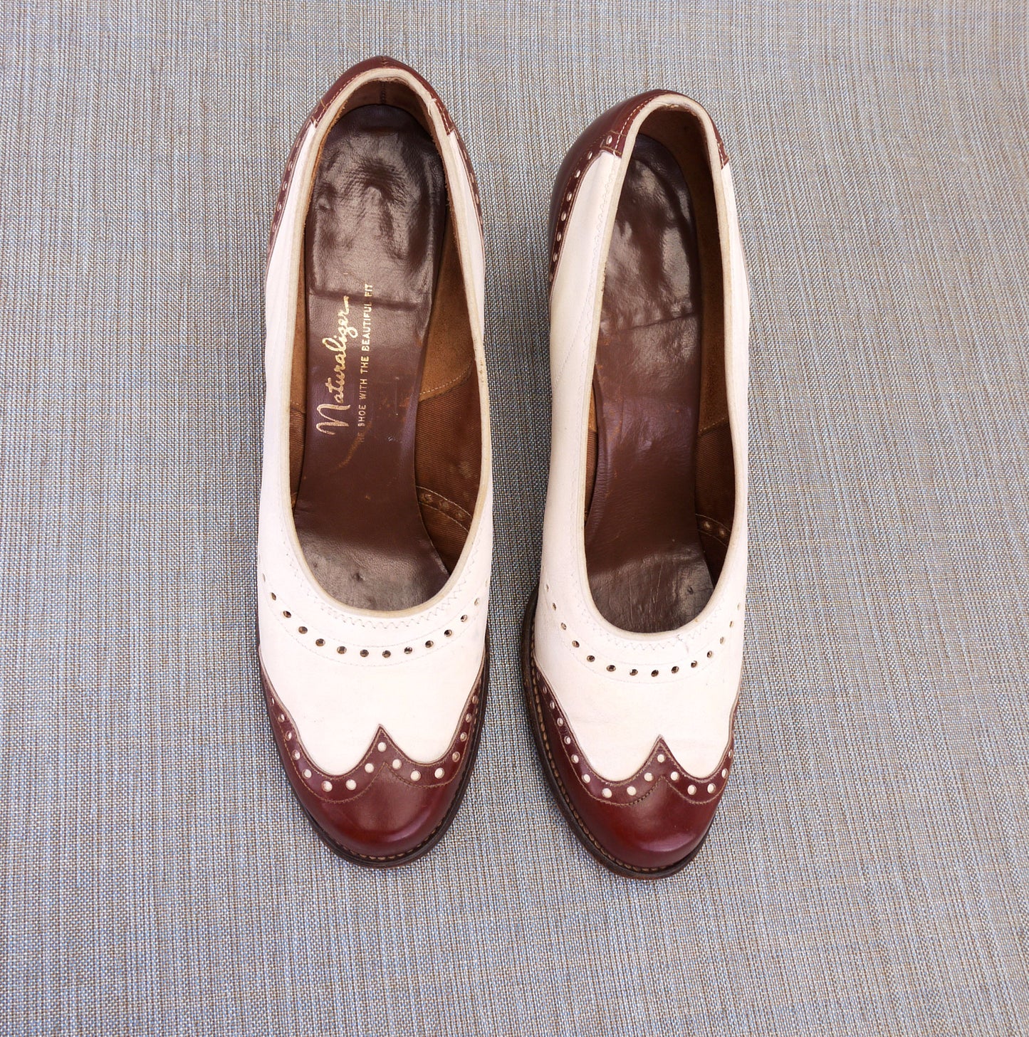 1940s Tan & White Spectators Pumps UK 4