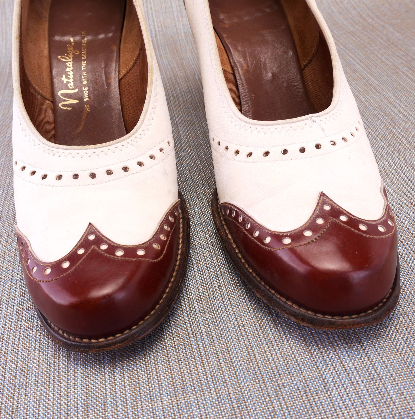 1940s Tan & White Spectators Pumps UK 4