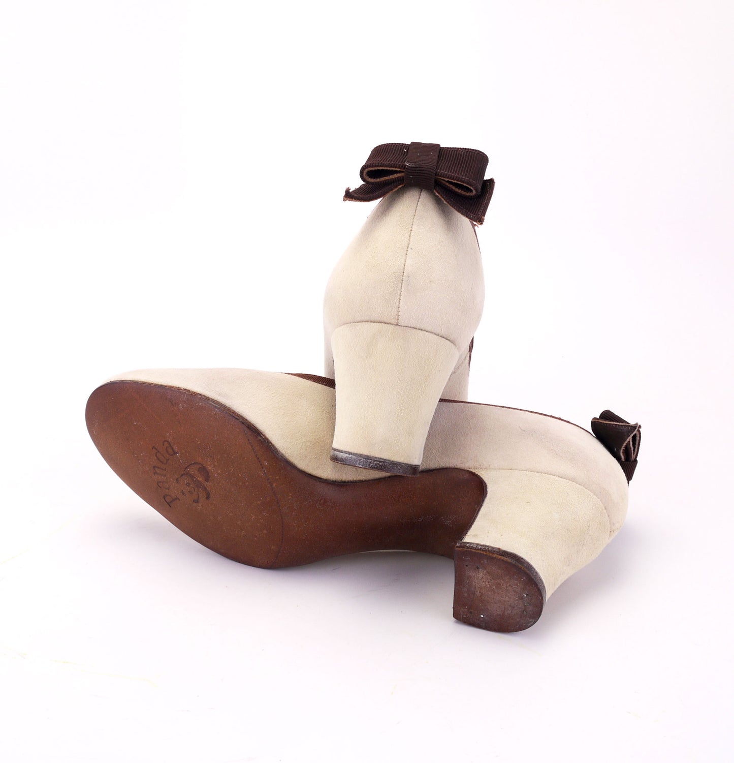 Deadstock 1940s Teen Cream Dress Shoes by Panda UK 1.5