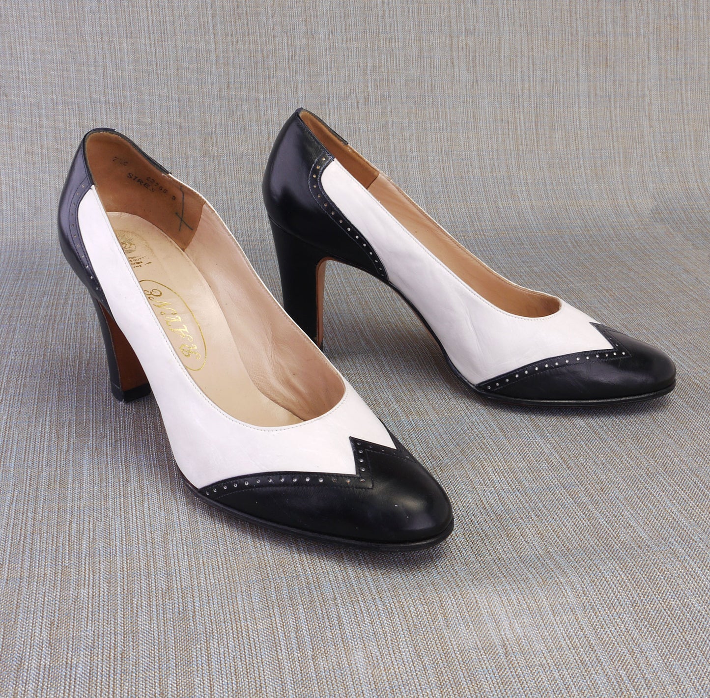 1970s Unworn Black & White Spectator Pumps by Rayne UK 5