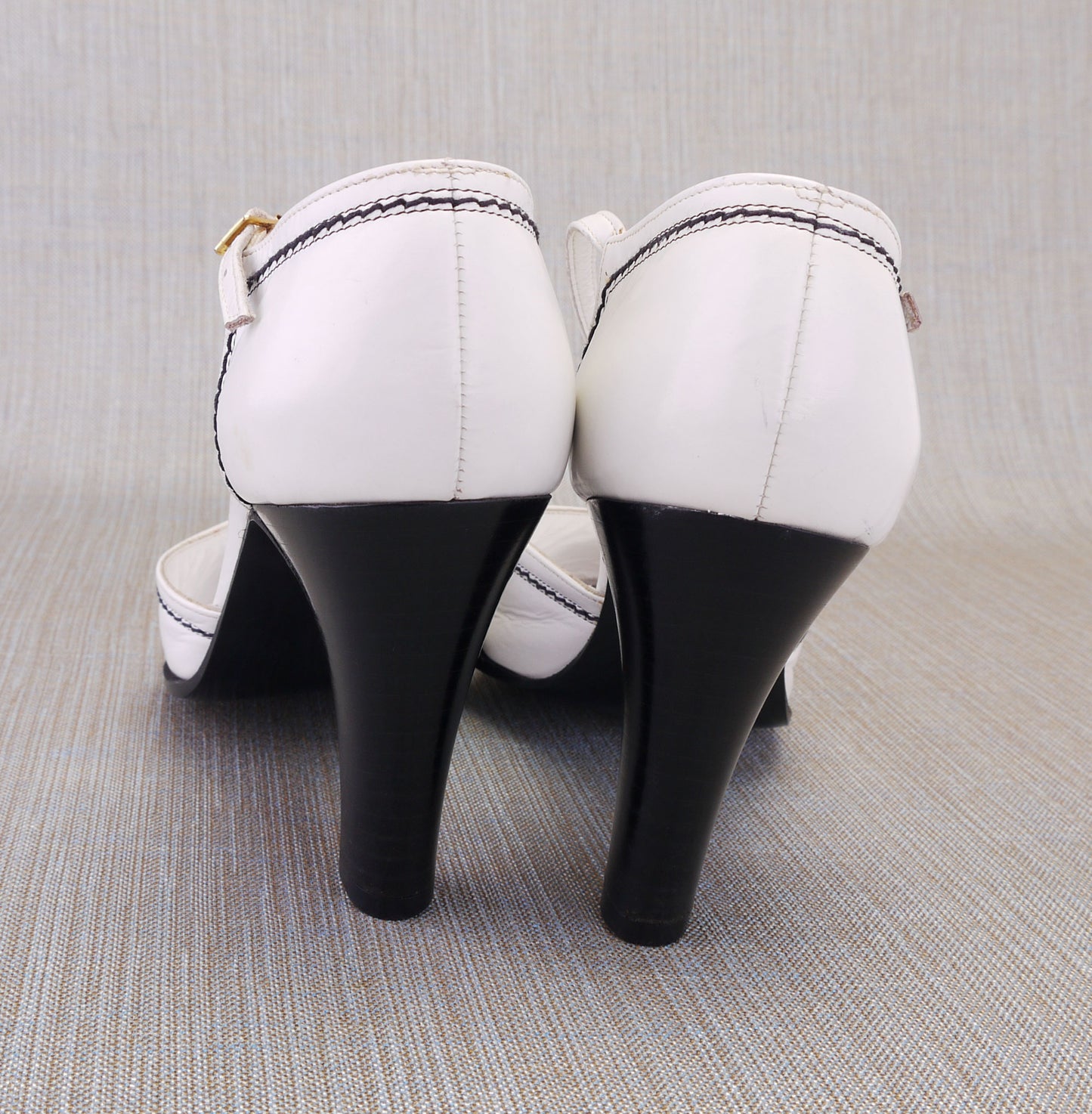 Rayne Deadstock White D'Orsay Pumps c1980 UK 4