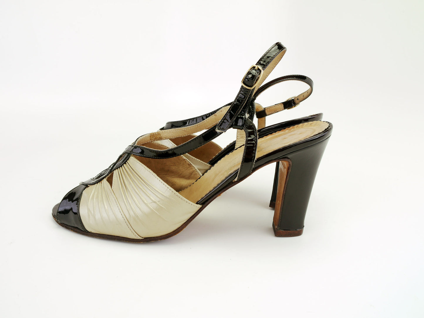 1970s Patent Brown and Oyster Sandals UK 6