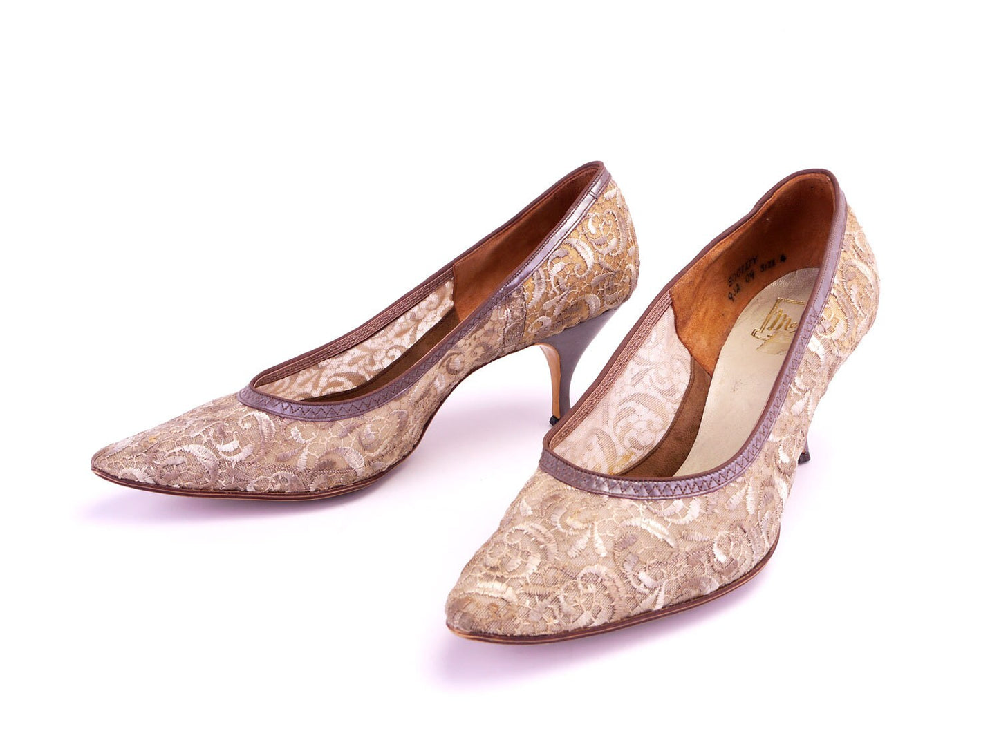 Medway 1960s Beige and Bronze Lace Court Shoes Pumps UK 4